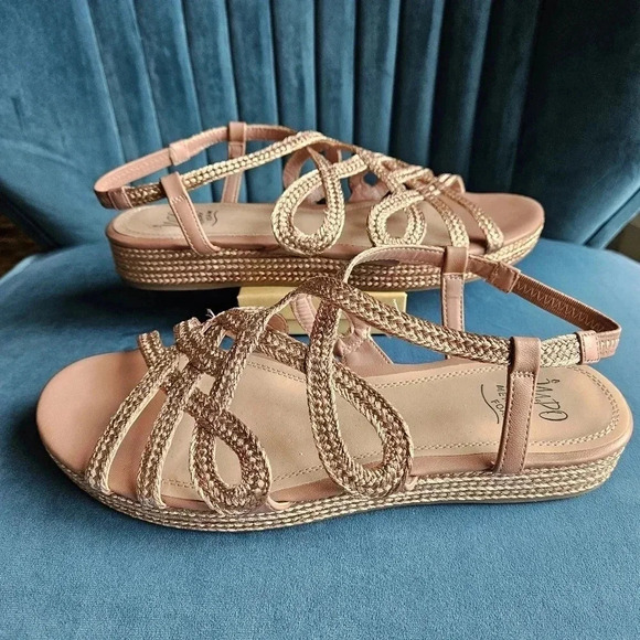 Impo Bristol Rose Gold Sandals - Size 8.5 - Picture 3 of 6